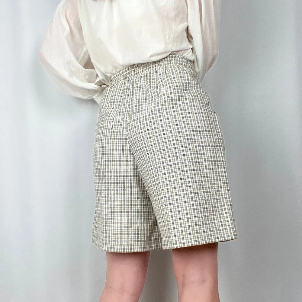 Vintage High Rise Plaid Woven Knit Pleated Relaxed Fit Straight Leg Long Shorts - Picture 3 of 7